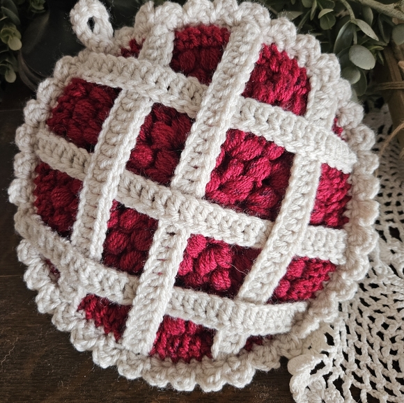 NWT Handmade CROCHET PIE Potholders! Set of 2 - Picture 2 of 7